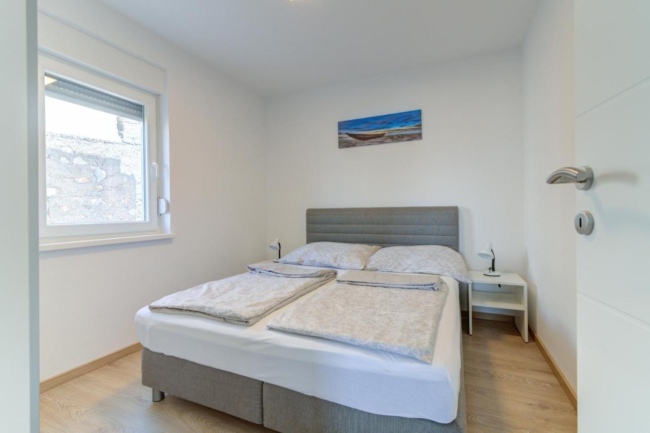 Damar Apartmani Zengg Kültér fotó